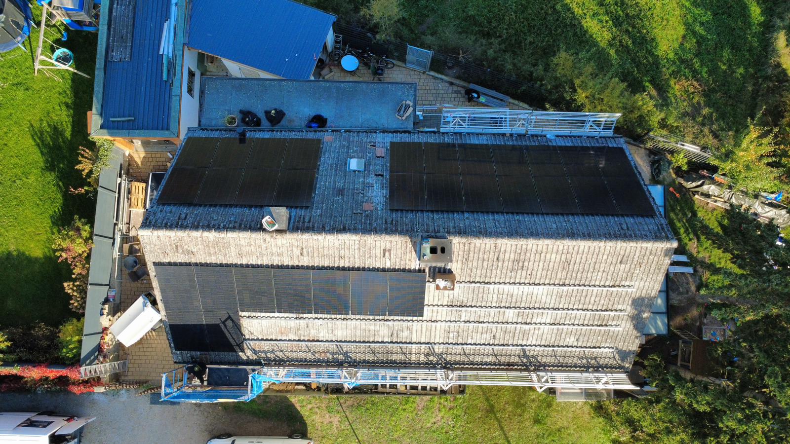 PV-Anlage auf Mehrfamilienhaus